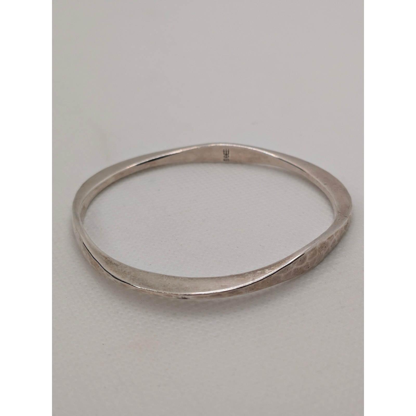 Retired James Avery Sterling Los Martillados Hammered Bangle Bracelet 7.75"